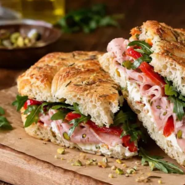 Panini mortadella cu fistic