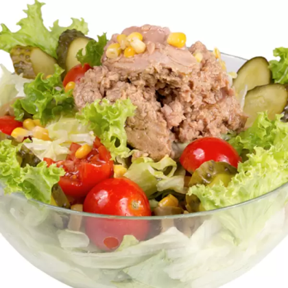 Salată cu ton