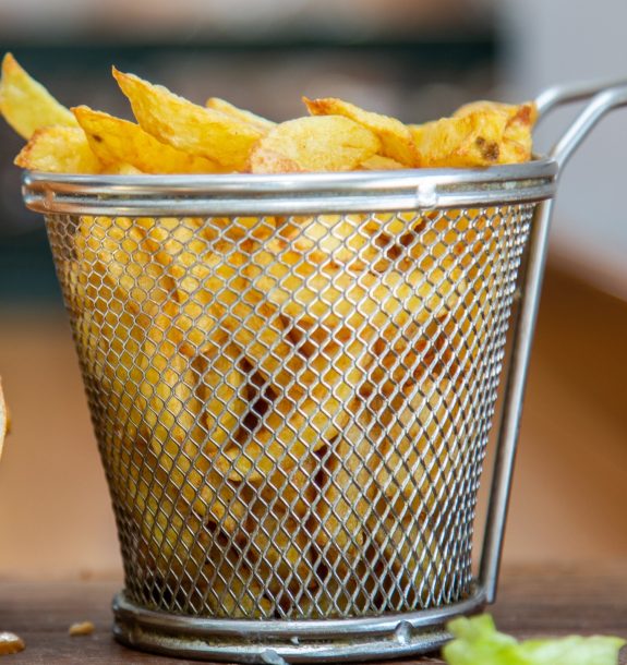 Cartofi prăjiți extra pentru burgeri Restaurant & Pub Amada Câmpulung